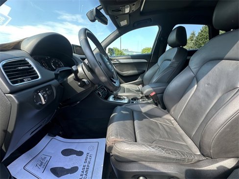 Used 2018 Audi Q3 2.0T Premium w/ Convenience Package image 27