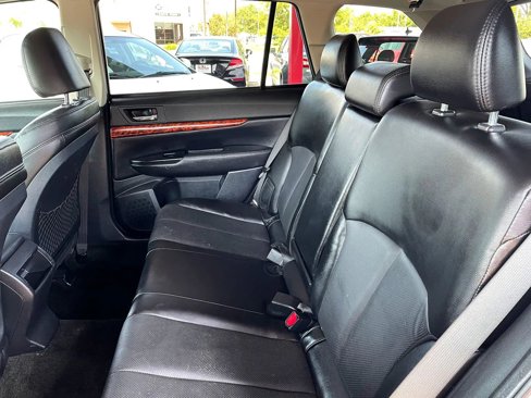 Used 2012 Subaru Outback 2.5i Limited image 10