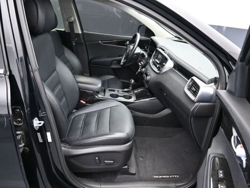 Used 2016 Kia Sorento EX image 47