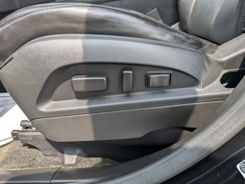 Used 2016 Chevrolet Equinox LTZ w/ Enhanced Convenience Package image 13
