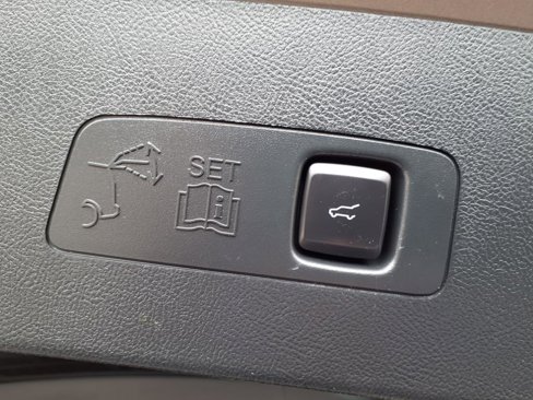 Used 2021 Lincoln Corsair FWD image 18