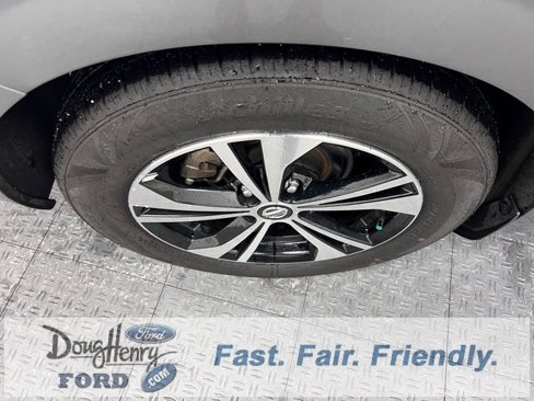 Used 2023 Nissan Sentra SV image 14