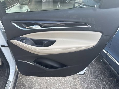 Used 2021 Buick Enclave Essence w/ Sound and Sites Package image 30
