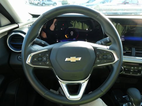 Certified 2024 Chevrolet Trax LT w/ LT Convenience Package image 26
