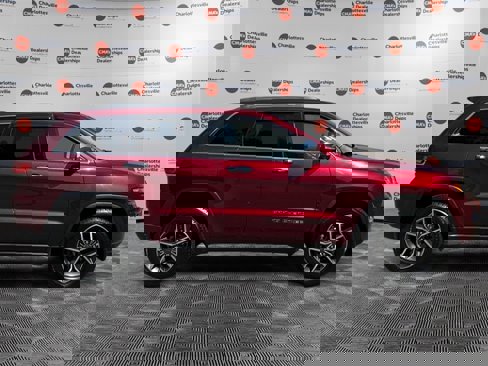 Used 2020 Jeep Grand Cherokee Limited w/ Luxury Group II image 6