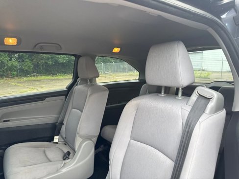 Used 2019 Honda Odyssey LX image 24