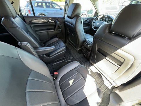 Used 2016 Buick Enclave Premium image 13