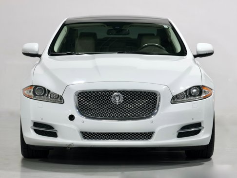 Used 2013 Jaguar XJ image 7