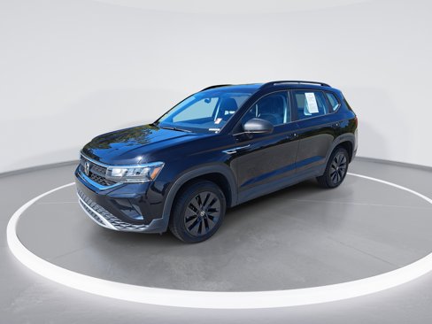 Certified 2022 Volkswagen Taos S image 7