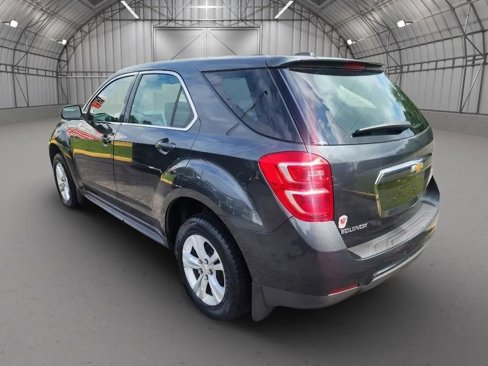 Used 2017 Chevrolet Equinox LS image 4