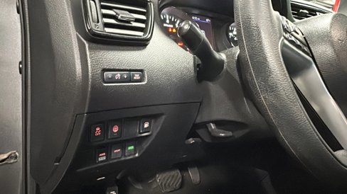 Used 2020 Nissan Rogue S image 26