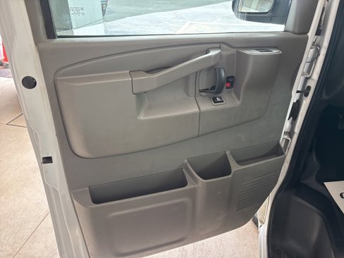 Used 2020 Chevrolet Express 2500 w/ Driver Convenience Package image 10