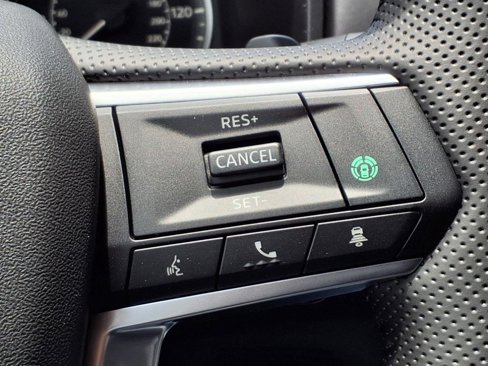 New 2025 Mitsubishi Outlander SE image 11