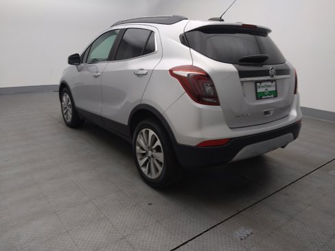 Used 2018 Buick Encore Preferred image 2