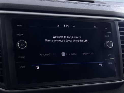 Used 2020 Volkswagen Atlas Cross Sport SE image 24