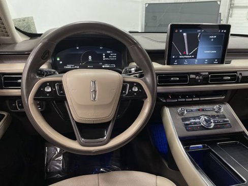 Used 2021 Lincoln Aviator Reserve image 5