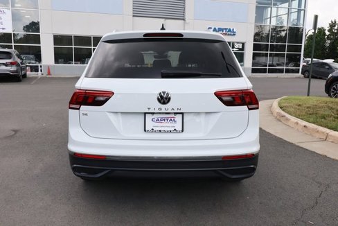 Used 2022 Volkswagen Tiguan SE image 17