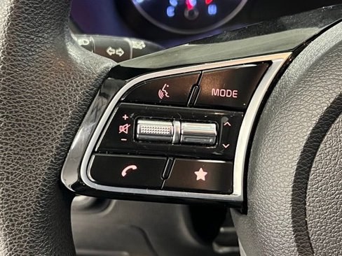 Used 2022 Kia Forte LXS w/ LXS Technology Package image 18