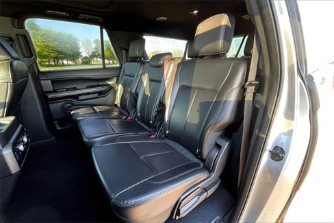Used 2021 Ford Expedition Max XLT image 26