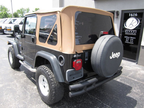 Used 1997 Jeep Wrangler Sport image 3