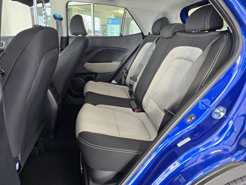 New 2025 Hyundai Venue SEL image 23