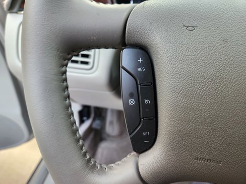 Used 2008 Buick LaCrosse CXL w/ Driver Confidence Package image 39