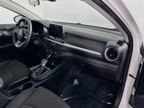 Used 2021 Kia Forte Sedan image 32