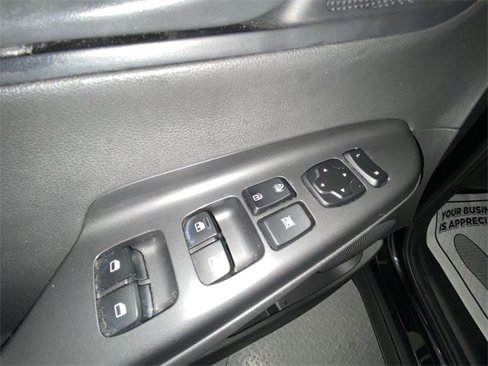 Used 2022 Hyundai Kona SE image 13