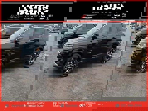 New 2025 Jeep Compass Limited image 1