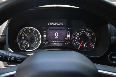 Used 2024 RAM 1500 Laramie image 14