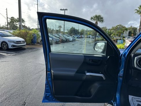 Used 2016 Toyota Tacoma TRD Sport image 36