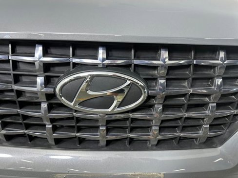 Used 2022 Hyundai Venue SEL w/ Cargo Package image 9
