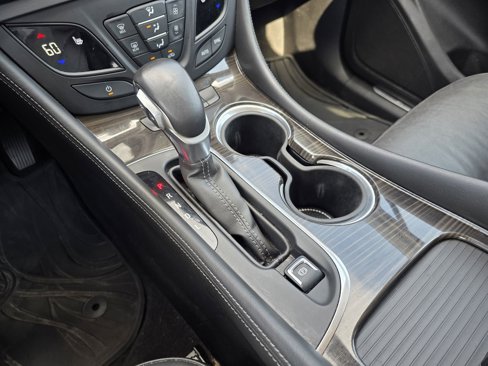 Used 2019 Buick Envision Essence image 24