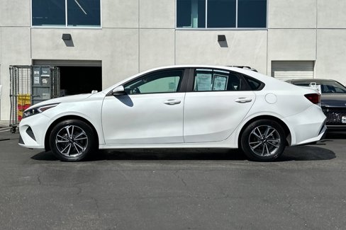Used 2023 Kia Forte LXS image 7