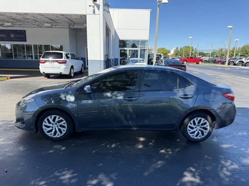 Used 2018 Toyota Corolla L image 5