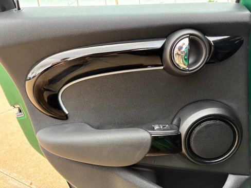 Used 2022 MINI Cooper S image 11