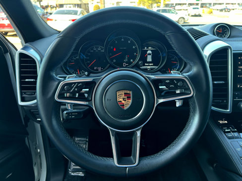 Used 2017 Porsche Cayenne Platinum Edition image 7