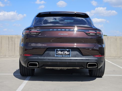 Certified 2021 Porsche Cayenne Coupe image 7