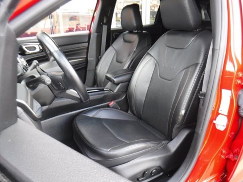 Used 2022 Jeep Compass Limited w/ (RED) Package image 21