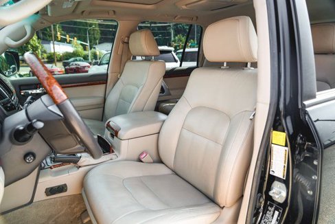 Used 2013 Toyota Land Cruiser image 15