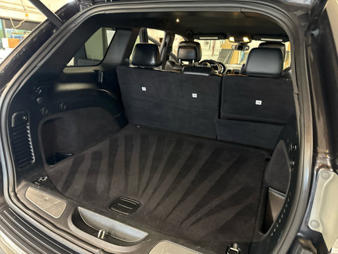 Used 2018 Jeep Grand Cherokee Limited image 37