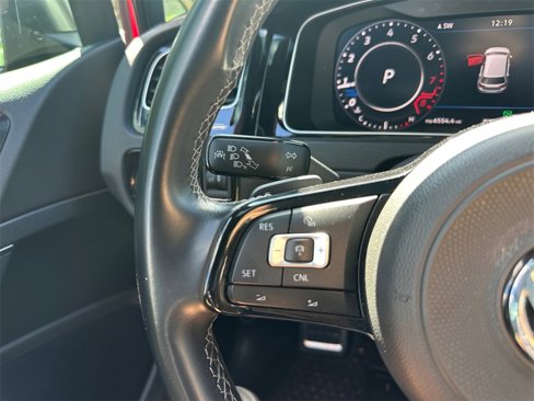 Used 2018 Volkswagen Golf R 4-Door image 22