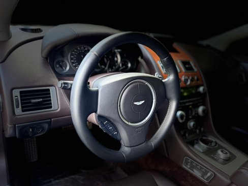 Used 2011 Aston Martin Rapide Luxe image 37
