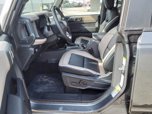 New 2024 Ford Bronco Wildtrak image 5