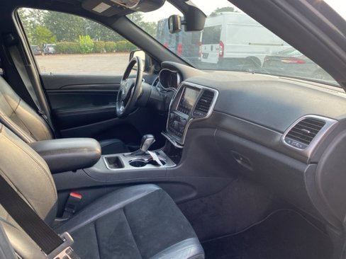 Used 2018 Jeep Grand Cherokee Altitude image 7