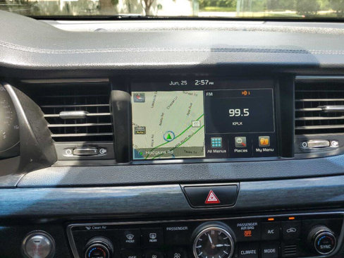 Used 2017 Kia Cadenza Limited image 29