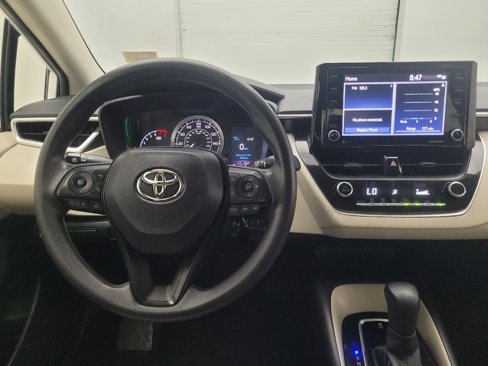 Used 2022 Toyota Corolla LE image 22