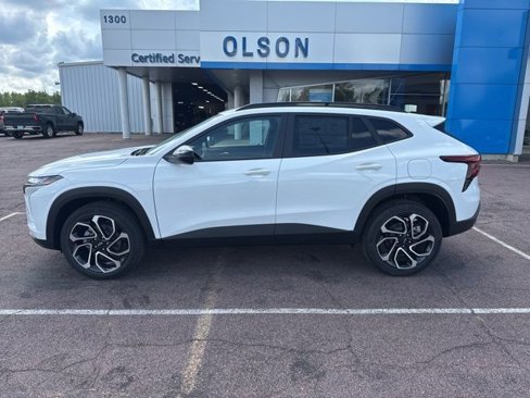 New 2025 Chevrolet Trax RS image 2