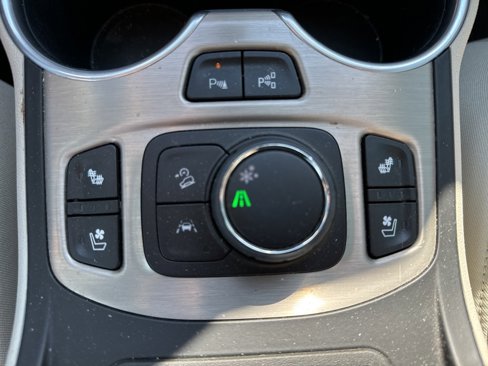 Used 2020 GMC Terrain Denali w/ Denali Premium Package image 12