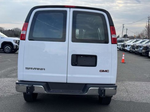 Used 2023 GMC Savana 2500 w/ Driver Convenience Package image 6